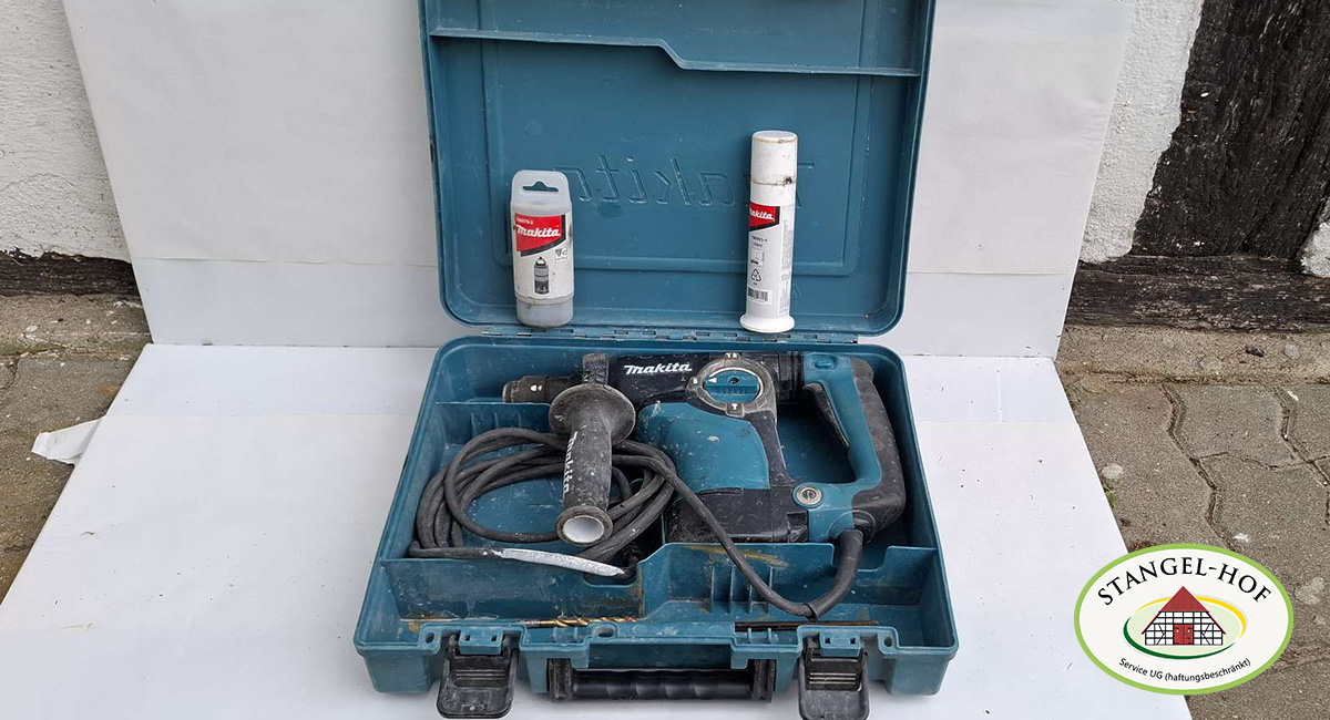 Makita Multihammer mit 800 Watt und 2,8 Joule